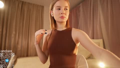 Snapshot of iamclaire_ chatting on January 30, 4:34 pm Claire online show from January 30, 4:34 pm