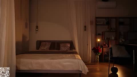 Snapshot of iamclaire_ chatting on February 27, 10:10 pm Claire online show from February 27, 10:10 pm