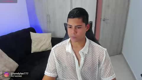 Dylan  independent model  online show from March 5, 4:35 pm