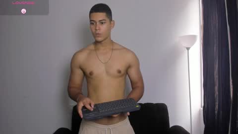 Dylan  independent model  online show from March 5, 1:40 pm