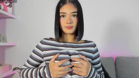    online show from April 22, 7:26 pm