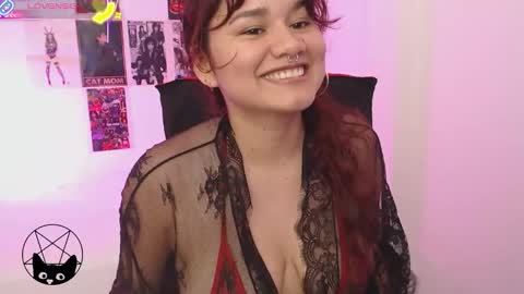 Snapshot of iammari_ chatting on September 24, 2:59 am Mari online show from September 24, 2:59 am