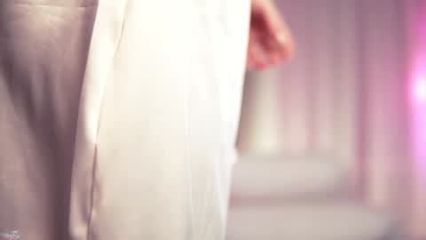 Snapshot of iamninamint chatting on December 1, 6:52 pm Nina online show from December 1, 6:52 pm