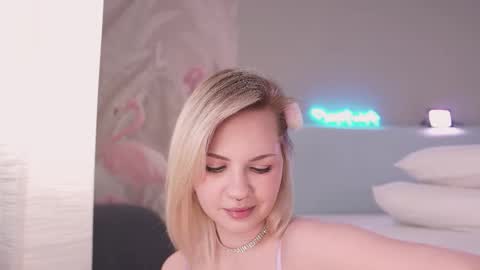 Snapshot of iamninamint chatting on November 28, 8:00 pm Nina online show from November 28, 8:00 pm