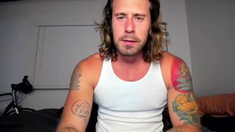 Snapshot of iamtarzan91 chatting on November 20, 3:28 am Iamtarzan91 online show from November 20, 3:28 am