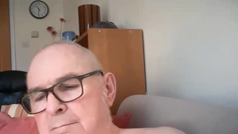 ian53a - mature UK man for same online show from April 27, 9:29 am