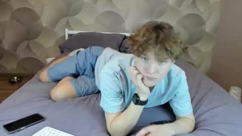 Ian Flor online show from January 16, 2:43 pm