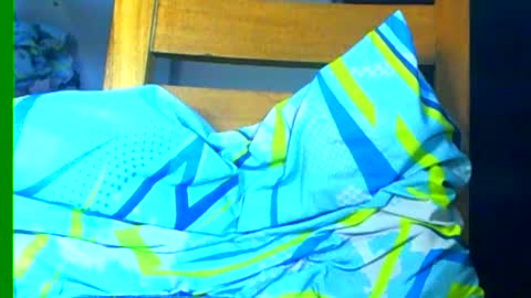 Snapshot of ian_zaenzz chatting on January 7, 10:52 pm Samuel igsamuelnoguera 1333 online show from January 7, 10:52 pm