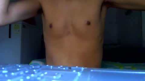 Snapshot of ian_zaenzz chatting on October 13, 6:52 pm Samuel igsamuelnoguera 1333 online show from October 13, 6:52 pm