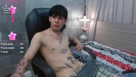 ian online show from November 23, 8:25 am