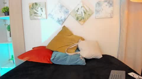 ian  online show from November 6, 2:56 am