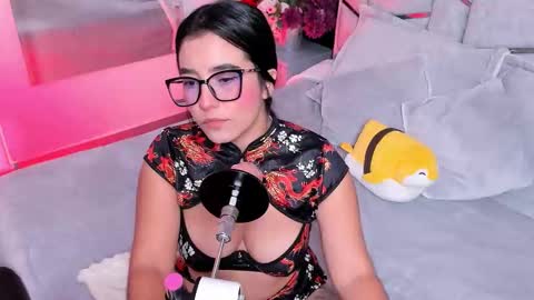 Ibbie Bennett online show from October 15, 4:12 am