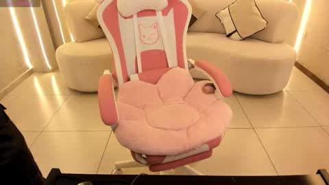 Ibiza  online show from February 11, 11:26 am