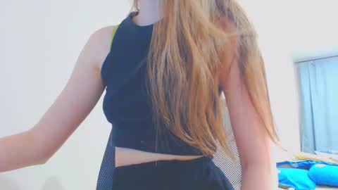 Snapshot of icebaby16 chatting on January 15, 8:30 am Ice online show from January 15, 8:30 am