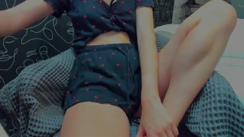 Snapshot of icebaby16 chatting on October 27, 5:55 am Ice online show from October 27, 5:55 am