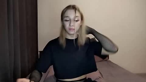 Snapshot of icebenz chatting on December 2, 2:23 pm Jade online show from December 2, 2:23 pm