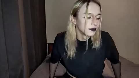 Snapshot of icebenz chatting on December 5, 3:52 pm Jade online show from December 5, 3:52 pm