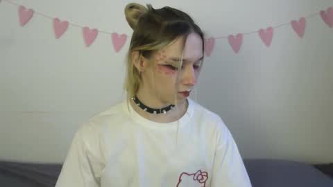 Jade online show from March 17, 2:31 pm