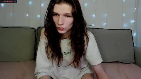 Snapshot of iceseeker2 chatting on February 22, 2:56 am Mike online show from February 22, 2:56 am