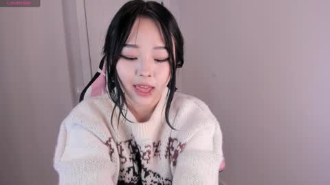 Hitomi   online show from December 11, 9:30 am