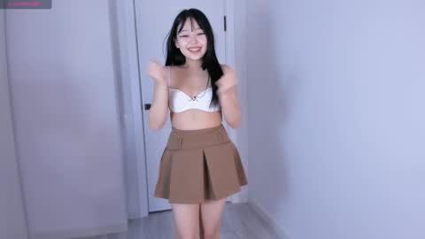 Hitomi   online show from January 6, 8:14 am