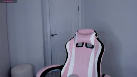 Hitomi   online show from October 2, 9:55 pm