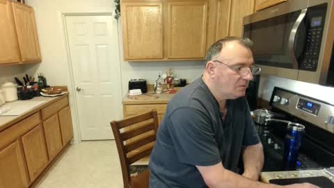 Christopher online show from February 25, 6:42 pm