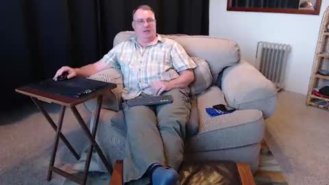 Christopher online show from March 1, 1:11 am