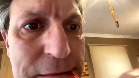 Snapshot of icums4u chatting on February 4, 2:43 pm icums4u online show from February 4, 2:43 pm