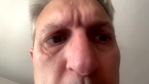 Snapshot of icums4u chatting on September 12, 4:29 pm icums4u online show from September 12, 4:29 pm