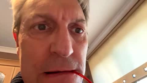 Snapshot of icums4u chatting on October 29, 3:58 pm icums4u online show from October 29, 3:58 pm