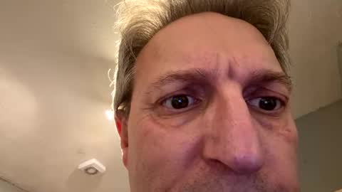 Snapshot of icums4u chatting on November 5, 4:40 pm icums4u online show from November 5, 4:40 pm