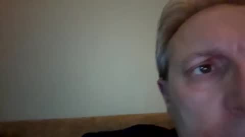 Snapshot of icums4u chatting on November 23, 10:53 pm icums4u online show from November 23, 10:53 pm