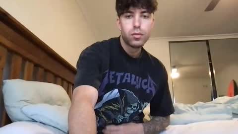 Snapshot of icyninesix chatting on March 4, 12:50 am icyninesix online show from March 4, 12:50 am