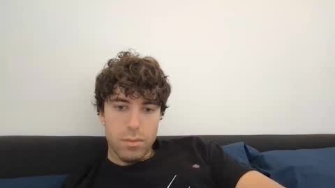 Snapshot of icyninesix chatting on December 1, 3:33 am icyninesix online show from December 1, 3:33 am