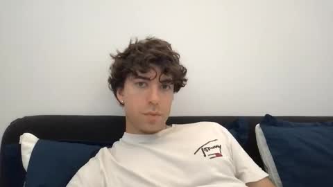 Snapshot of icyninesix chatting on December 20, 4:30 am icyninesix online show from December 20, 4:30 am