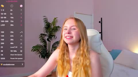 Snapshot of ida_lewiss chatting on March 4, 1:11 am Ida online show from March 4, 1:11 am