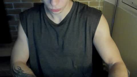 Snapshot of idkiww chatting on November 30, 8:46 pm yo online show from November 30, 8:46 pm