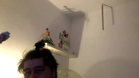 Snapshot of idkwhattowatch chatting on October 1, 5:41 pm idkwhattowatch online show from October 1, 5:41 pm