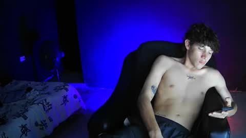 Snapshot of idra_starcol chatting on September 25, 4:16 am JENN GRECIA MILLER online show from September 25, 4:16 am