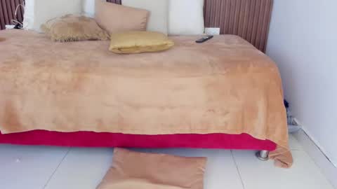 Snapshot of ifis_tiresia1 chatting on January 14, 7:38 am ifis online show from January 14, 7:38 am