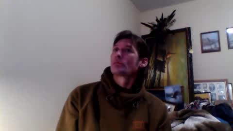 Snapshot of ifoundthegspot chatting on January 31, 9:48 am Darthmark420 online show from January 31, 9:48 am