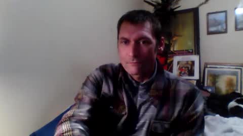 Snapshot of ifoundthegspot chatting on November 24, 5:40 am Darthmark420 online show from November 24, 5:40 am