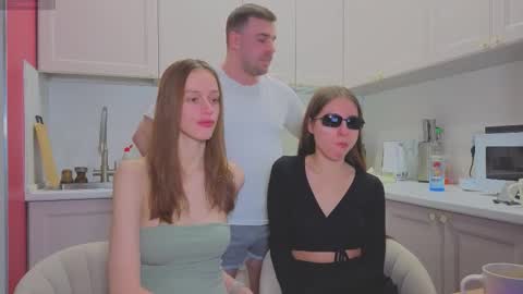 Julia and Mira online show from November 21, 10:47 am