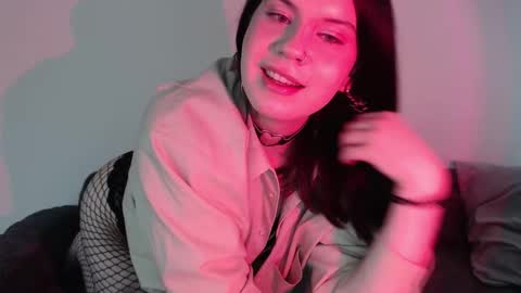 Snapshot of iintimate_flesh chatting on September 19, 8:16 am Vella online show from September 19, 8:16 am