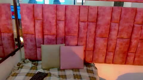 iisalombardi online show from October 5, 9:02 pm