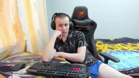 iliaskris online show from October 14, 5:52 am