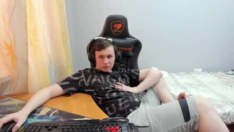 iliaskris online show from February 7, 11:36 am