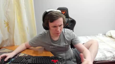 iliaskris online show from February 10, 2:32 pm