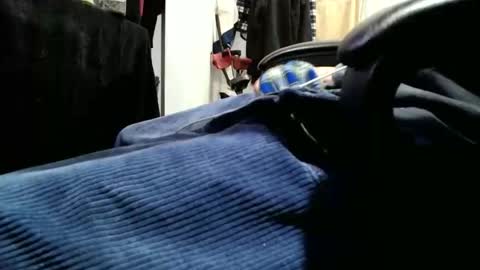 Snapshot of iliketofuck1975 chatting on December 1, 7:46 am iliketofuck1975 online show from December 1, 7:46 am